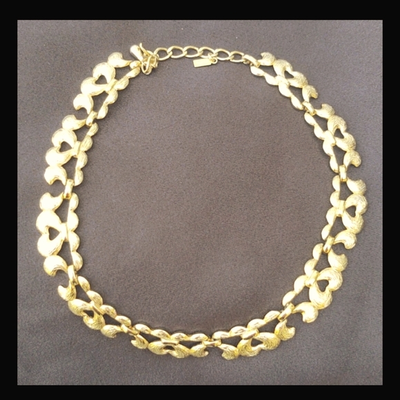 Monet Jewelry - 1960s MONET Modernist Gold Plated Choker Necklace
